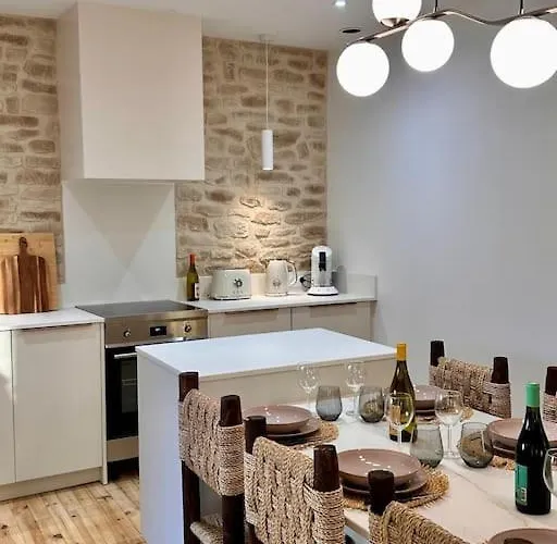 Maison Henriette - Au Pres De La Cite Medievale Lejlighed